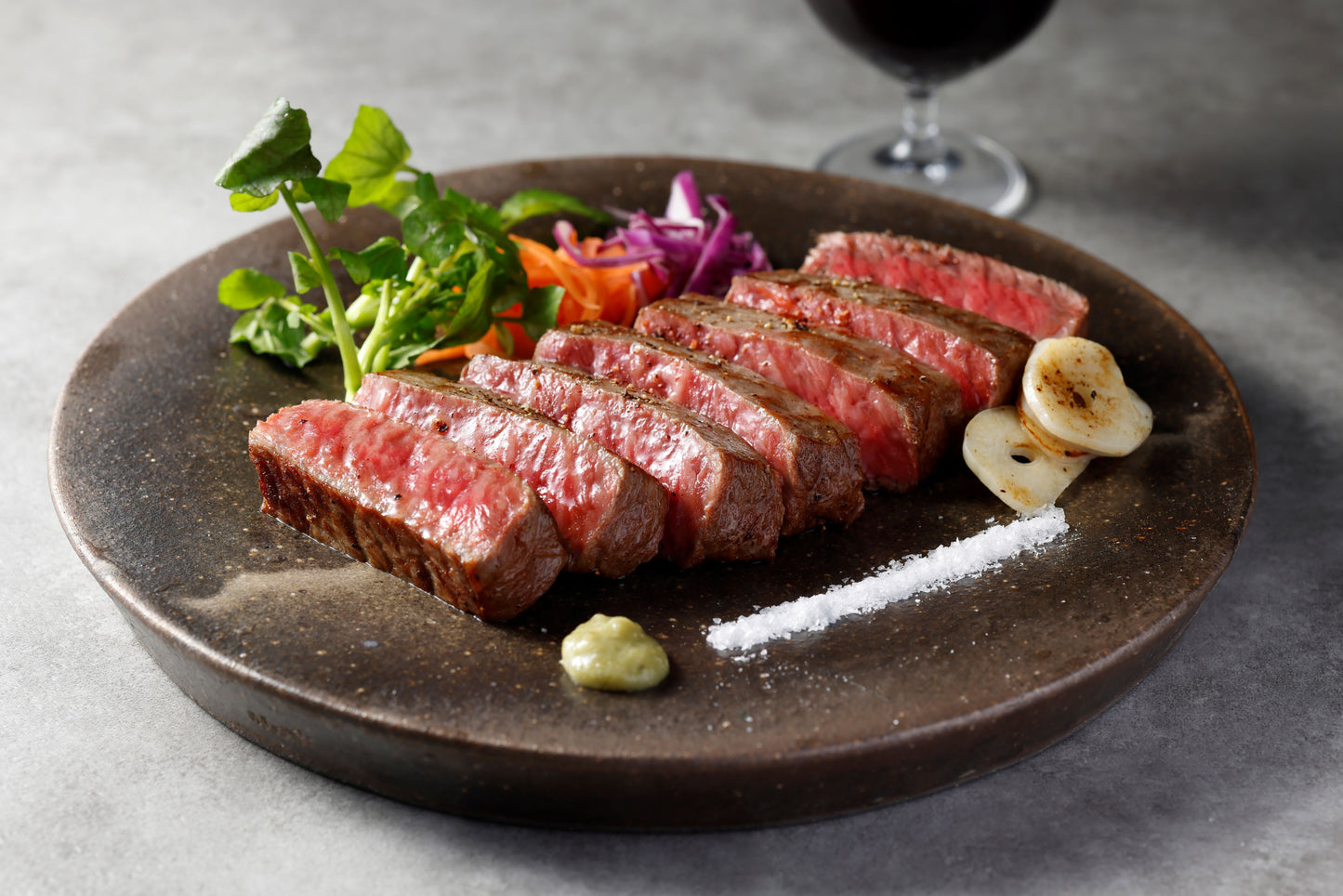 〈産直〉もとぶ牛モモステーキ400g